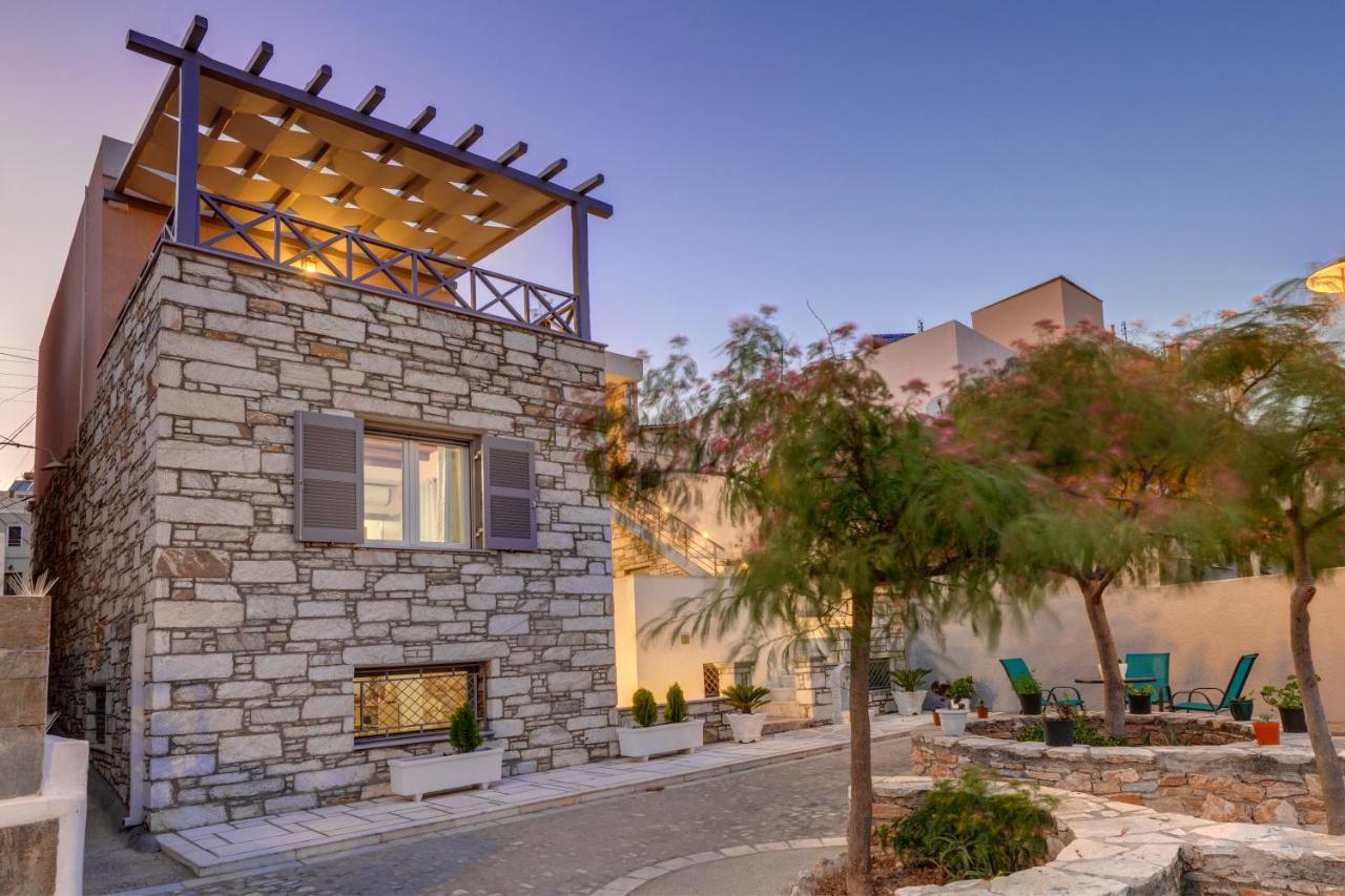 Takis Guesthouse- Laoura-Hermoupolis エクステリア 写真